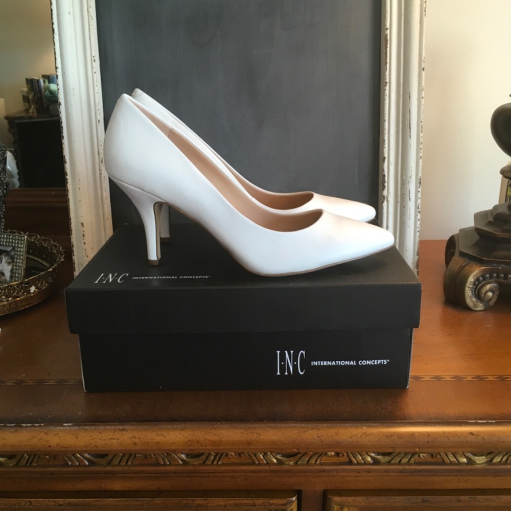 INC Zitah2 Pumps, Sz 10 - Picture 4 of 7